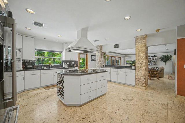 7331 SW 117th Ter, Pinecrest, FL 33156