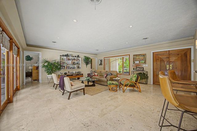7331 SW 117th Ter, Pinecrest, FL 33156