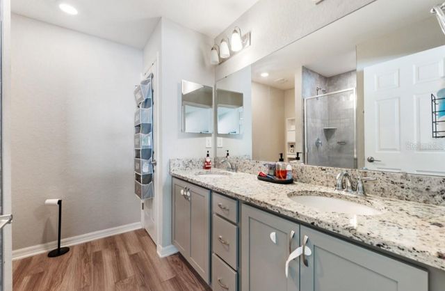 979 PEARLY RIDGE LANE, Lakeland, FL 33809