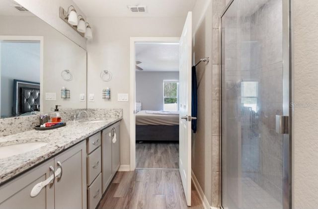 979 PEARLY RIDGE LANE, Lakeland, FL 33809