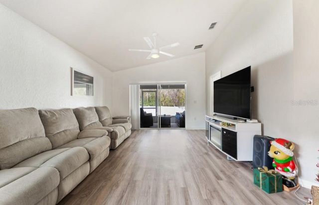 979 PEARLY RIDGE LANE, Lakeland, FL 33809