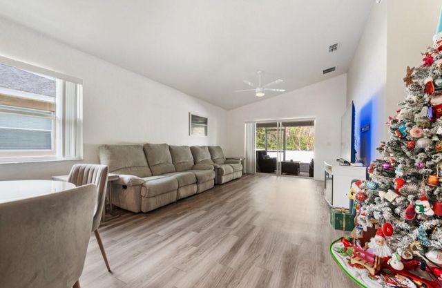 979 PEARLY RIDGE LANE, Lakeland, FL 33809