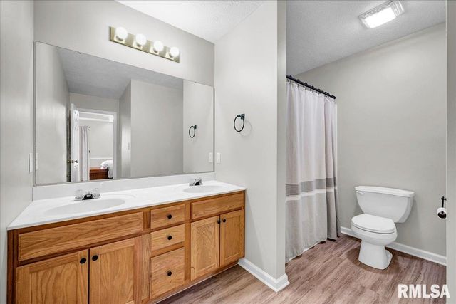 1930 COBBLESTONE Avenue, Washington, IL 61571