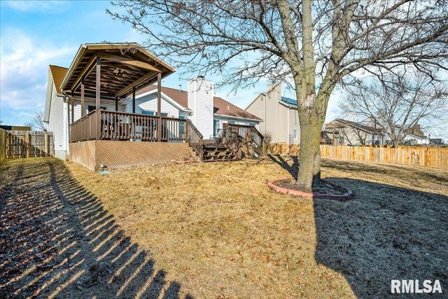 1930 COBBLESTONE Avenue, Washington, IL 61571