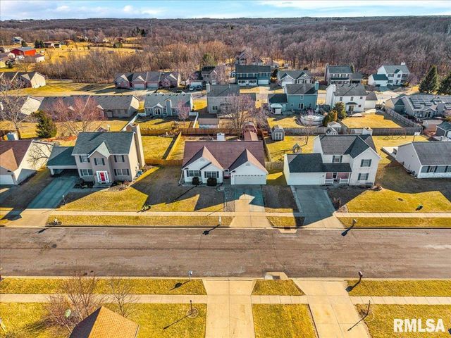 1930 COBBLESTONE Avenue, Washington, IL 61571