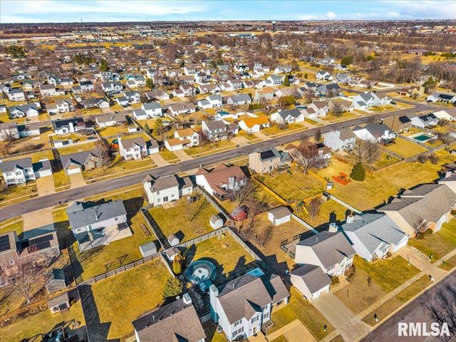 1930 COBBLESTONE Avenue, Washington, IL 61571