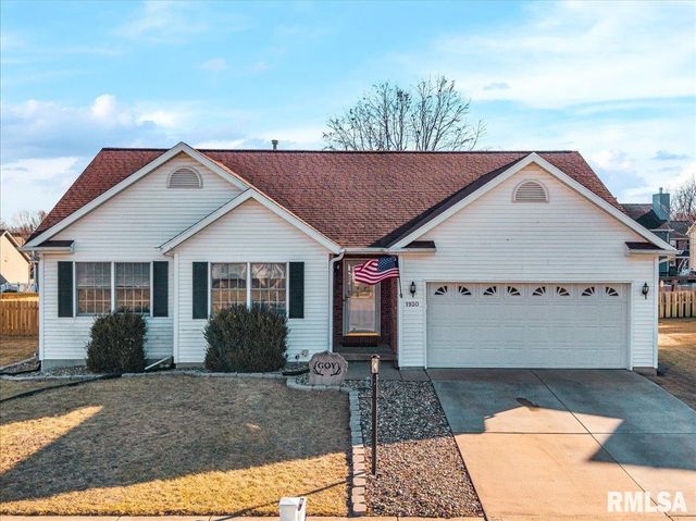 1930 COBBLESTONE Avenue, Washington, IL 61571