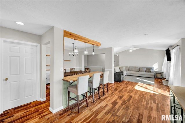 1930 COBBLESTONE Avenue, Washington, IL 61571