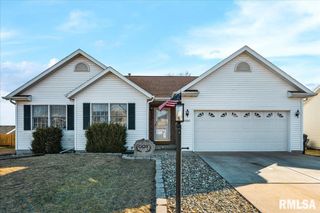 1930 COBBLESTONE Avenue, Washington, IL 61571