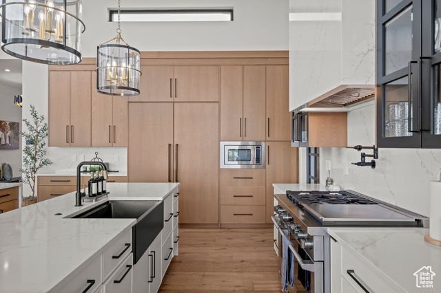 630 N LOAFER CANYON RD, Elk Ridge, UT 84651