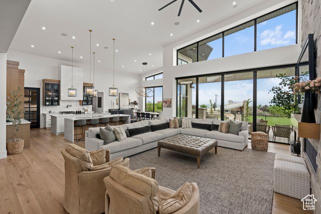630 N LOAFER CANYON RD, Elk Ridge, UT 84651