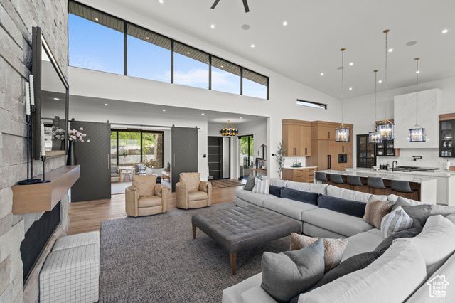 630 N LOAFER CANYON RD, Elk Ridge, UT 84651
