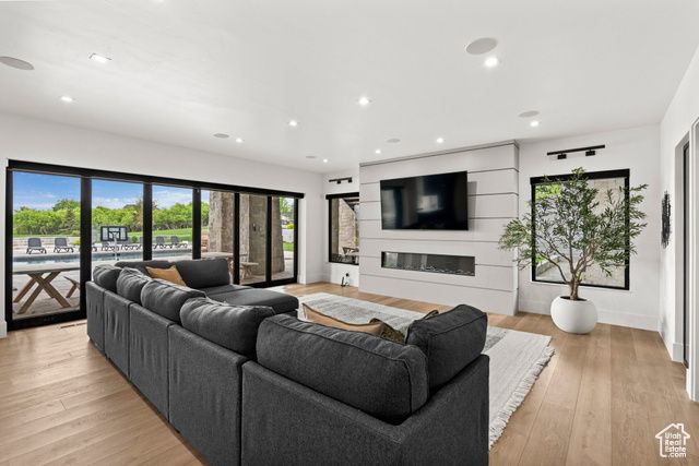 630 N LOAFER CANYON RD, Elk Ridge, UT 84651