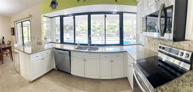 357 NE Gulfstream Ave -, Port St. Lucie, FL 34983