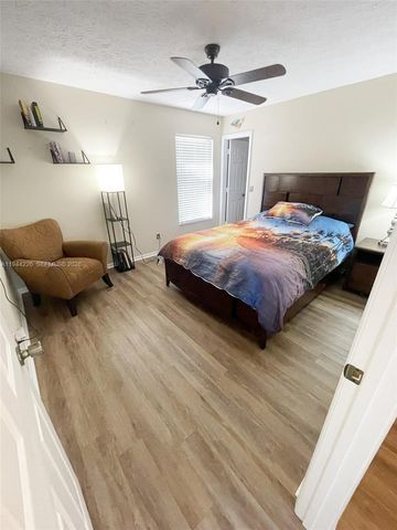 357 NE Gulfstream Ave -, Port St. Lucie, FL 34983