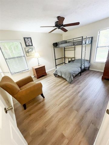 357 NE Gulfstream Ave -, Port St. Lucie, FL 34983