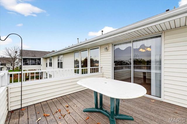 2514 Newpoint Drive, Wildwood, MO 63011