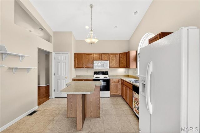 2514 Newpoint Drive, Wildwood, MO 63011