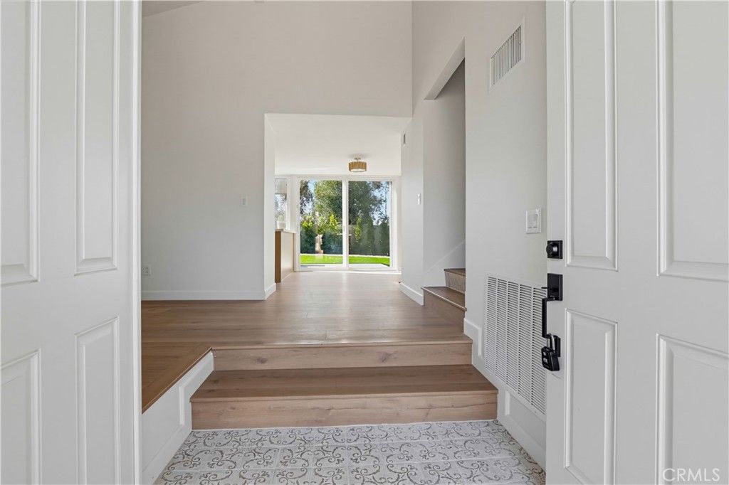 25721 Chrisanta Drive, Mission Viejo, CA 92691 — photo 5