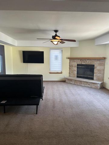 1304 W Garfield AVENUE, Milwaukee, WI 53205