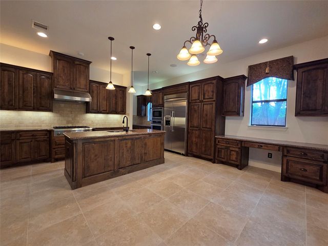 8803 Van Allen Drive, The Woodlands, TX 77381