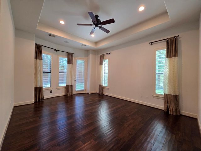 8803 Van Allen Drive, The Woodlands, TX 77381