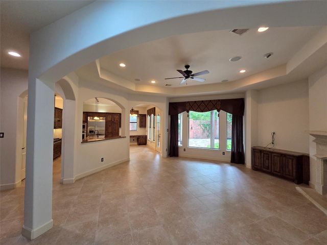 8803 Van Allen Drive, The Woodlands, TX 77381