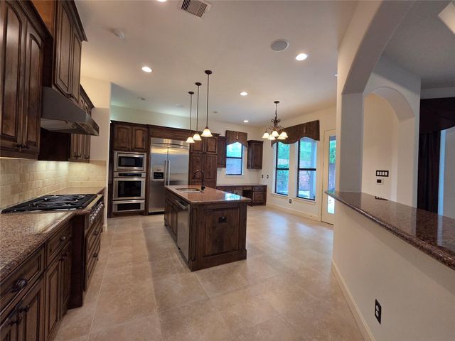 8803 Van Allen Drive, The Woodlands, TX 77381