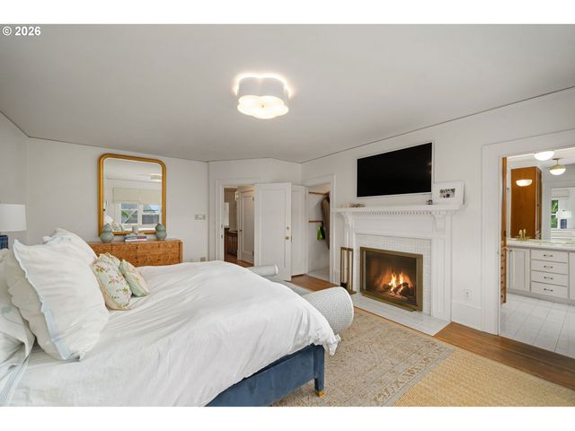 1708 Sw HAWTHORNE Ter, Portland, OR 97201