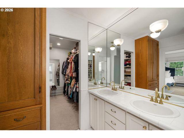 1708 Sw HAWTHORNE Ter, Portland, OR 97201