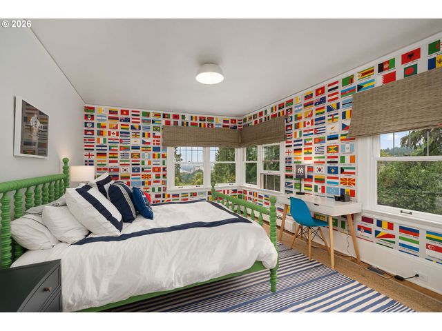 1708 Sw HAWTHORNE Ter, Portland, OR 97201