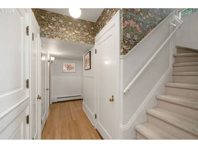 1708 Sw HAWTHORNE Ter, Portland, OR 97201