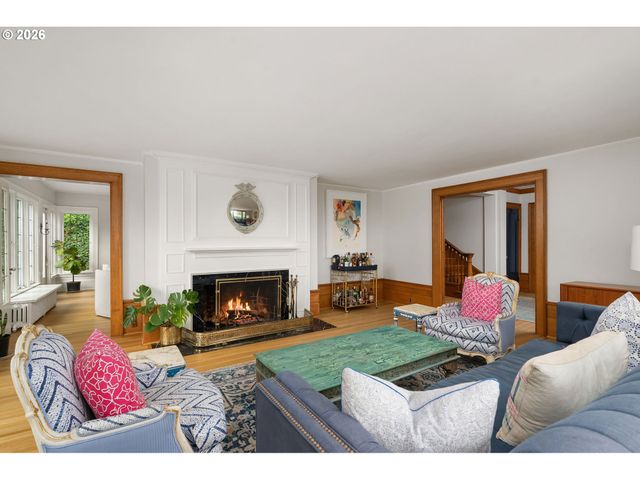 1708 Sw HAWTHORNE Ter, Portland, OR 97201