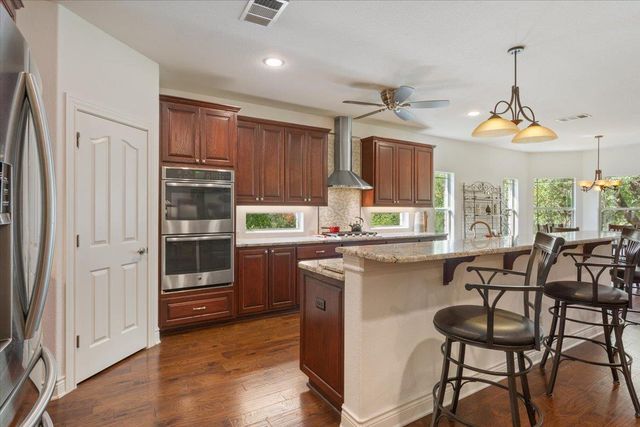 116 Hacienda Heights CV, Georgetown, TX 78633