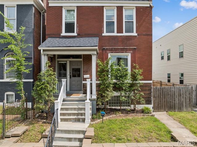 3329 Vista Avenue, St Louis, MO 63104