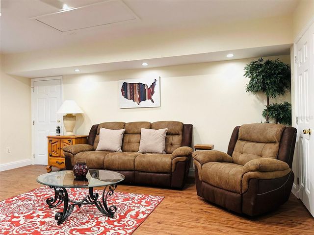 1049 LAKE BERKLEY DRIVE, Kissimmee, FL 34746