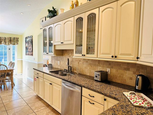 1049 LAKE BERKLEY DRIVE, Kissimmee, FL 34746