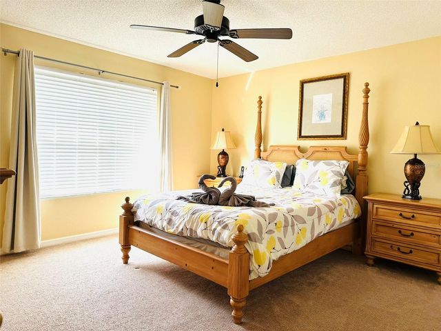 1049 LAKE BERKLEY DRIVE, Kissimmee, FL 34746