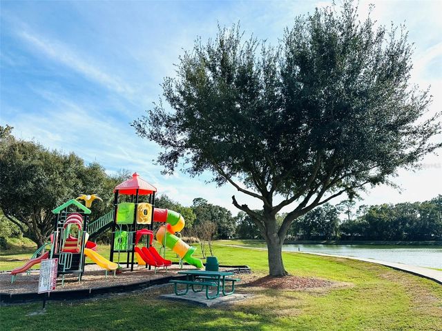 1049 LAKE BERKLEY DRIVE, Kissimmee, FL 34746