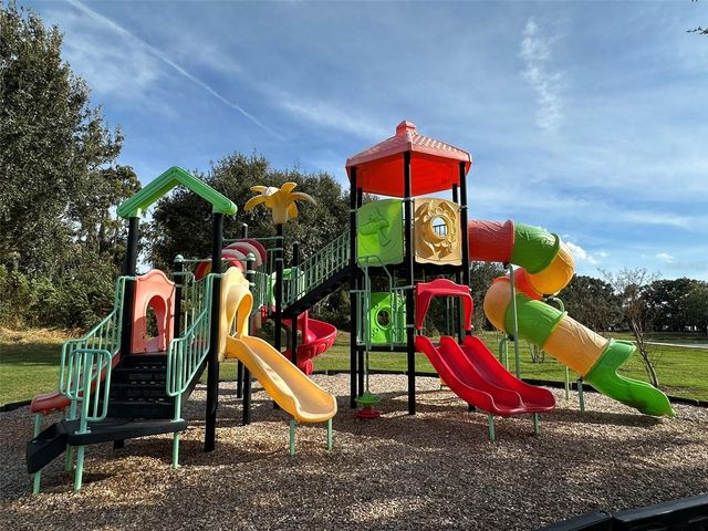 1049 LAKE BERKLEY DRIVE, Kissimmee, FL 34746