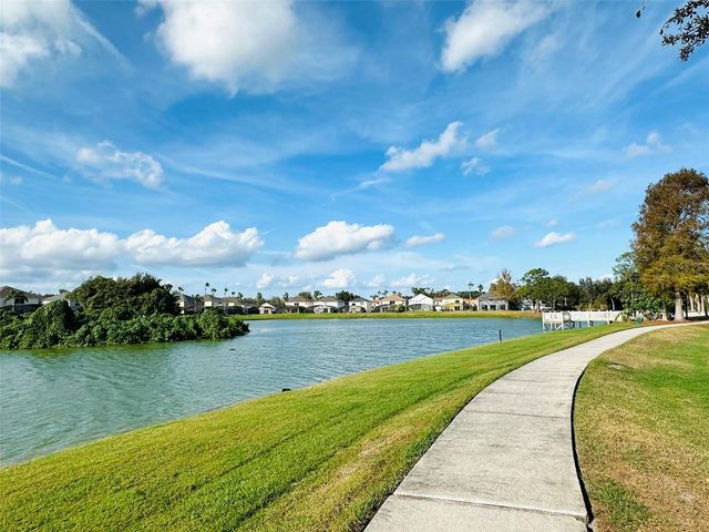 1049 LAKE BERKLEY DRIVE, Kissimmee, FL 34746