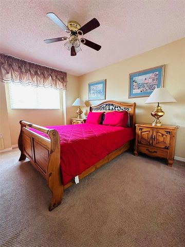 1049 LAKE BERKLEY DRIVE, Kissimmee, FL 34746