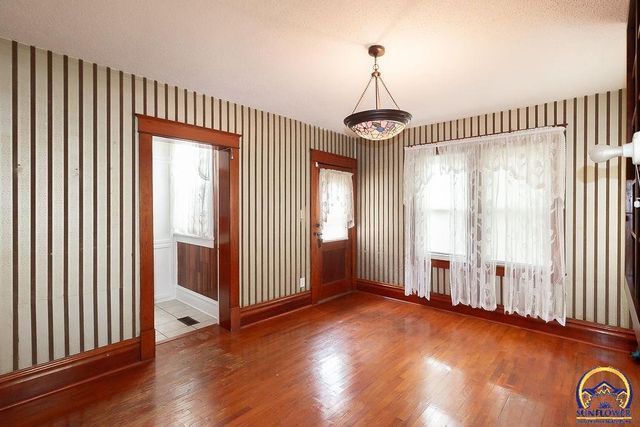 216 SW Fillmore ST, Topeka, KS 66606