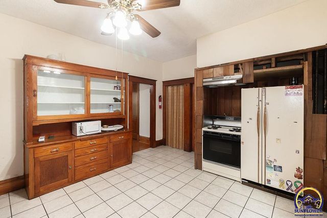 216 SW Fillmore ST, Topeka, KS 66606