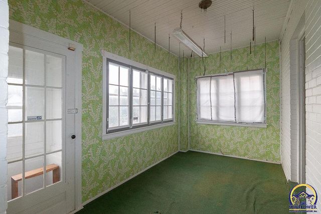 216 SW Fillmore ST, Topeka, KS 66606