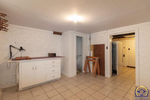 216 SW Fillmore ST, Topeka, KS 66606