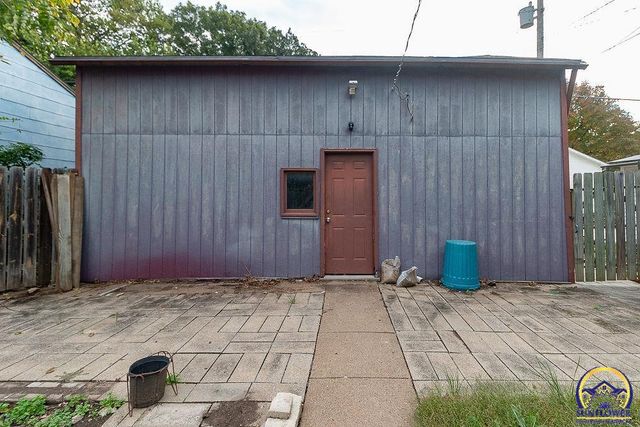 216 SW Fillmore ST, Topeka, KS 66606