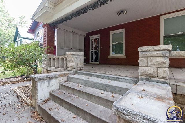 216 SW Fillmore ST, Topeka, KS 66606