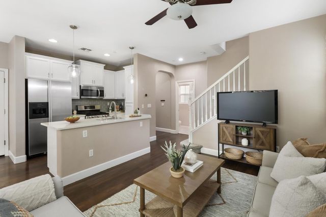 641 Navigator Dr, Lincoln, CA 95648