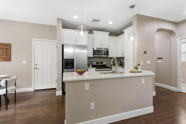 641 Navigator Dr, Lincoln, CA 95648